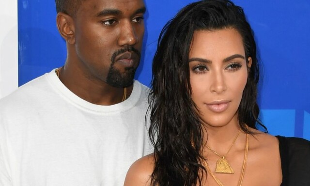 Sminket rumpa og leggene til Kim Kardashian
